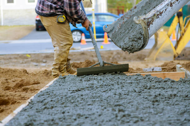 Best Concrete Slab Construction in Laureles, TX